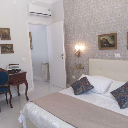Centro Storico Maschio Angioino House Apartment Naples Luaran gambar