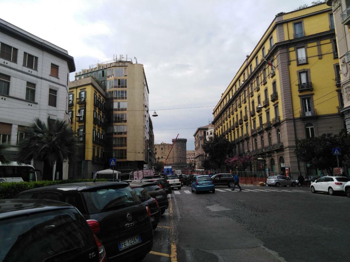 Centro Storico Maschio Angioino House Apartment Naples Luaran gambar