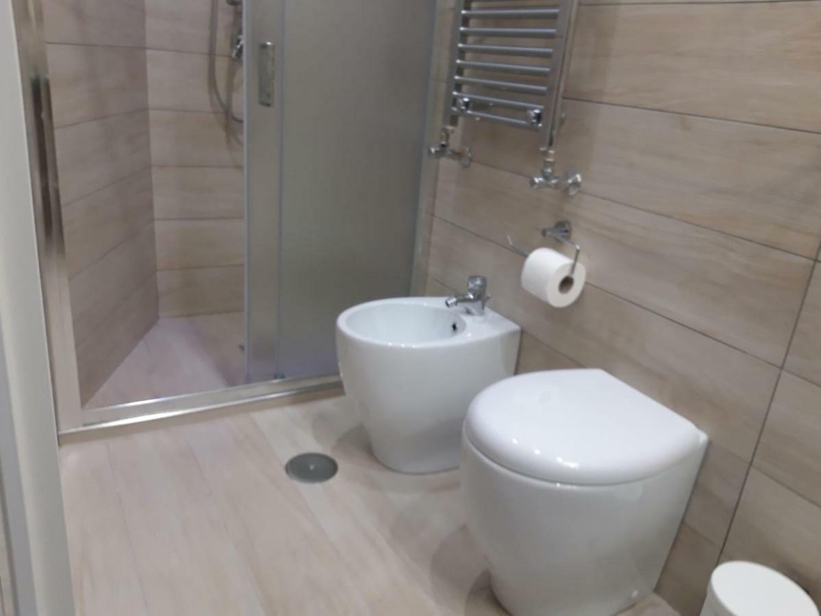 Centro Storico Maschio Angioino House Apartment Naples Luaran gambar