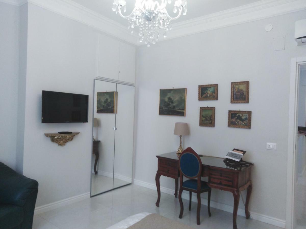 Centro Storico Maschio Angioino House Apartment Naples Luaran gambar